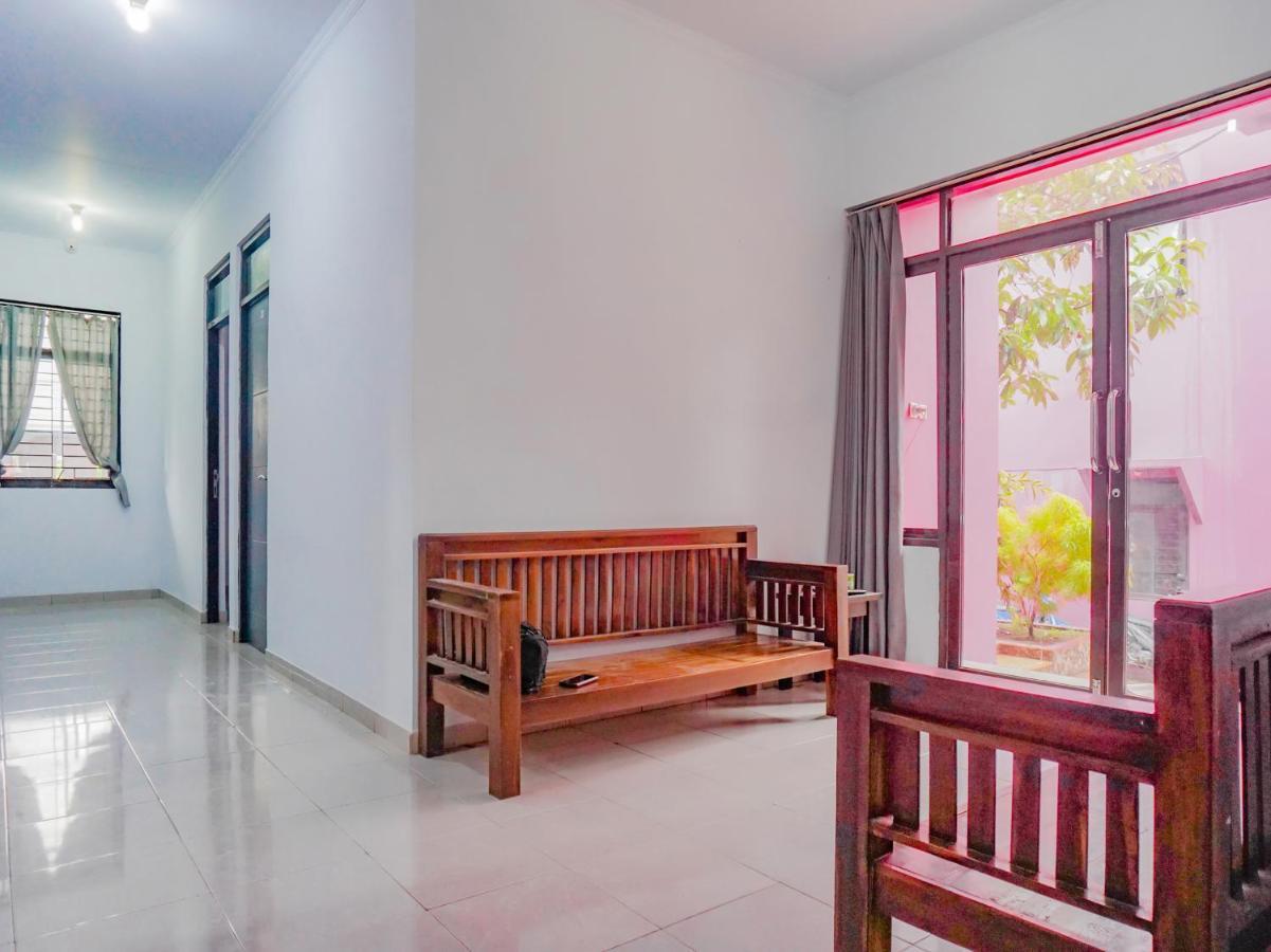 Oyo 2770 Zleepy Wisma Khazri Богор Екстер'єр фото